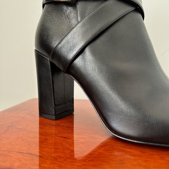 Saint Laurent Black Leather Ankle Boot - Picture 11 of 13